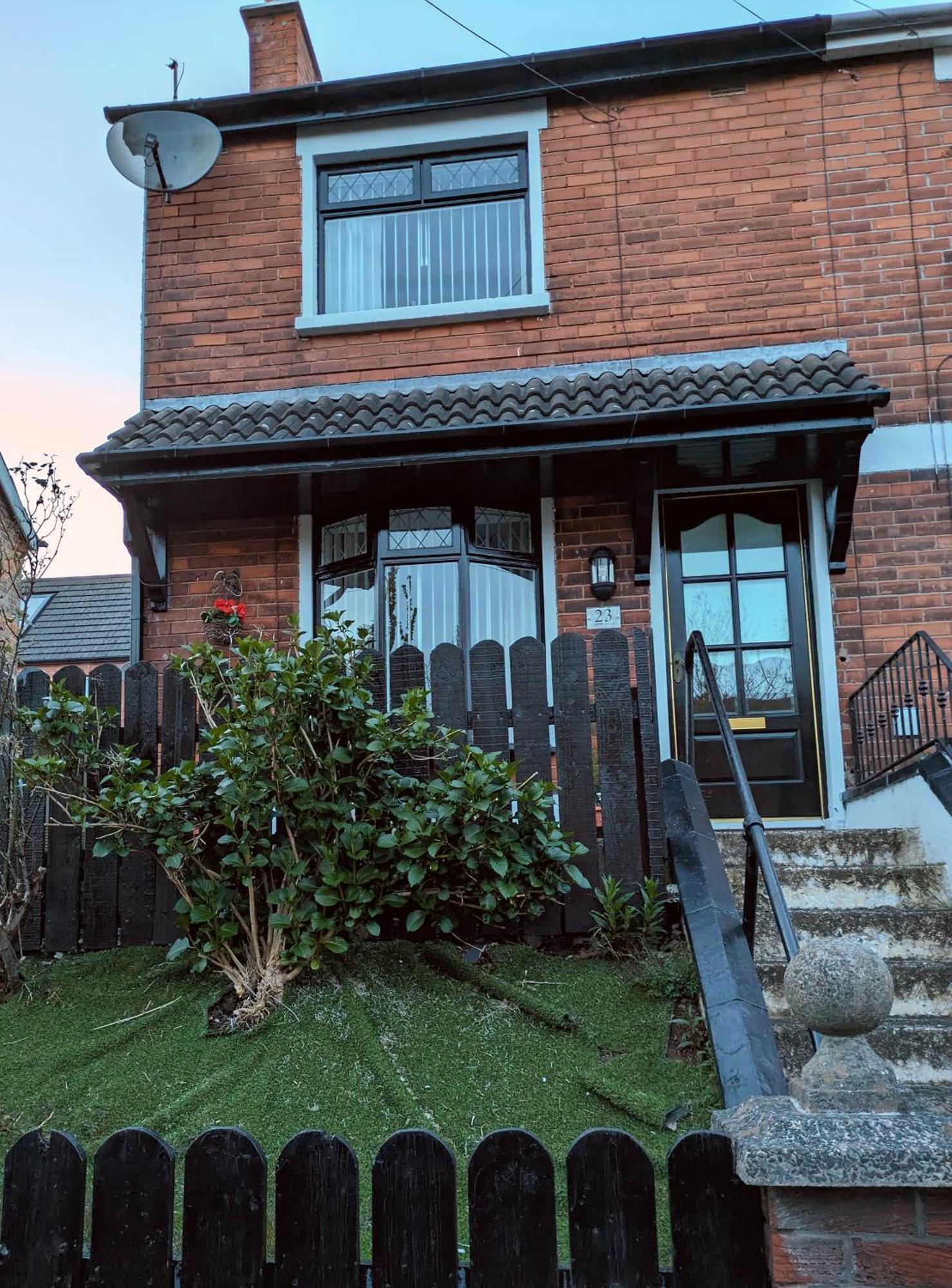 Mairead - Cosy Property In Gaeltacht Quarter Belfast Eksteriør billede
