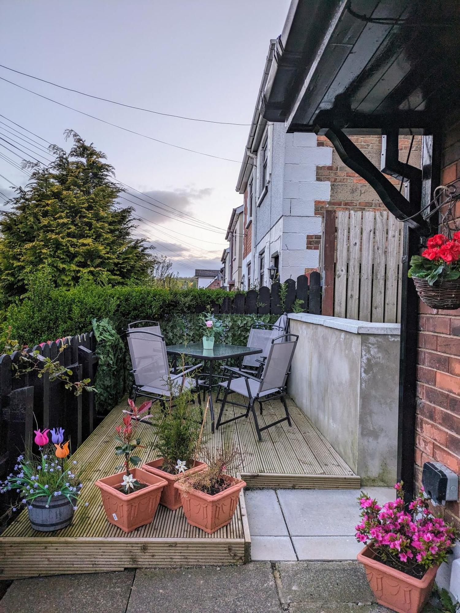 Mairead - Cosy Property In Gaeltacht Quarter Belfast Eksteriør billede